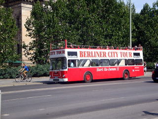 ベルリンの2階建て観光バス
